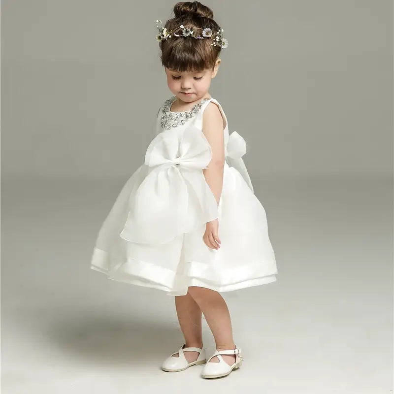 Taufkleid, Baby, Perlenkette