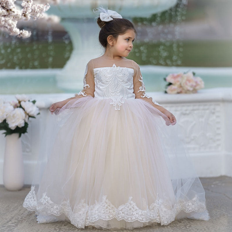 Kleid Prinzessin Mädchen mit Schleppe