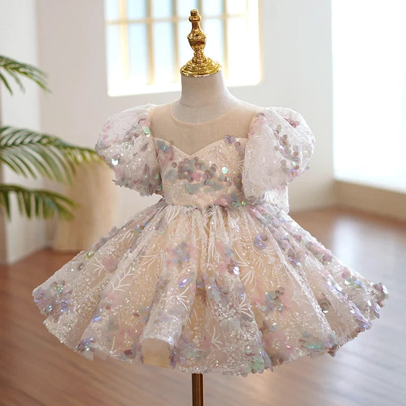 Ballkleid Prinzessin kurz Paillette Champagner