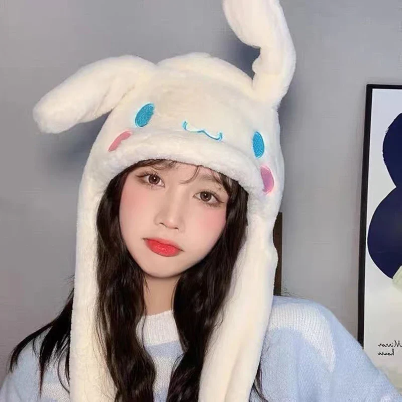 Căciulă kawaii cu urechi mișcătoare