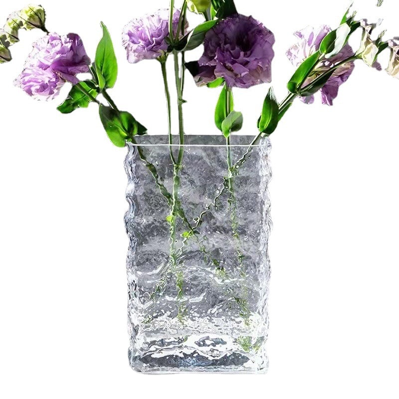 Transparent glassvase med frostet effekt