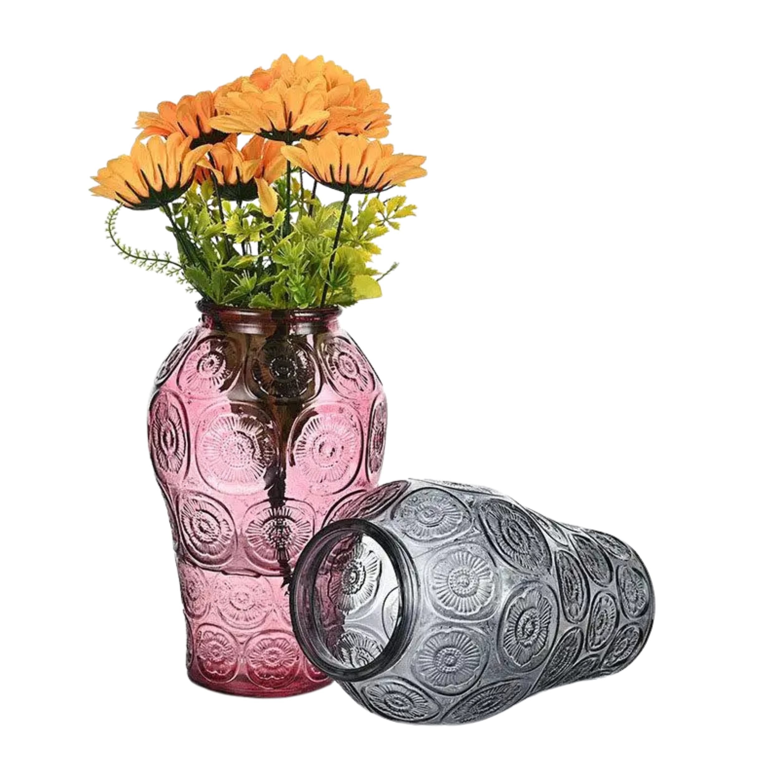 Farget glassvase med plommetreblomster