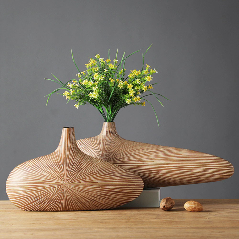 Moderne japansk oval vase i tre