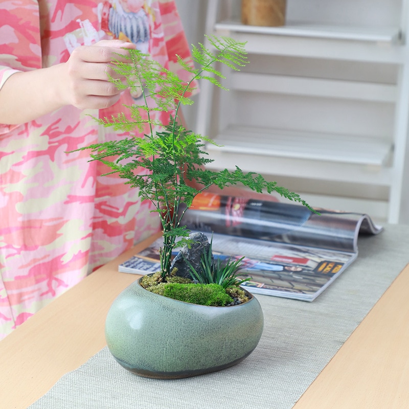 Japansk vase i mineralstil Zen-hage