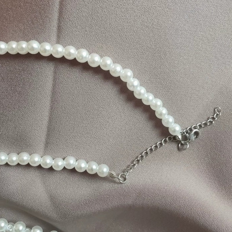 Vintage 40's Pearl Tie