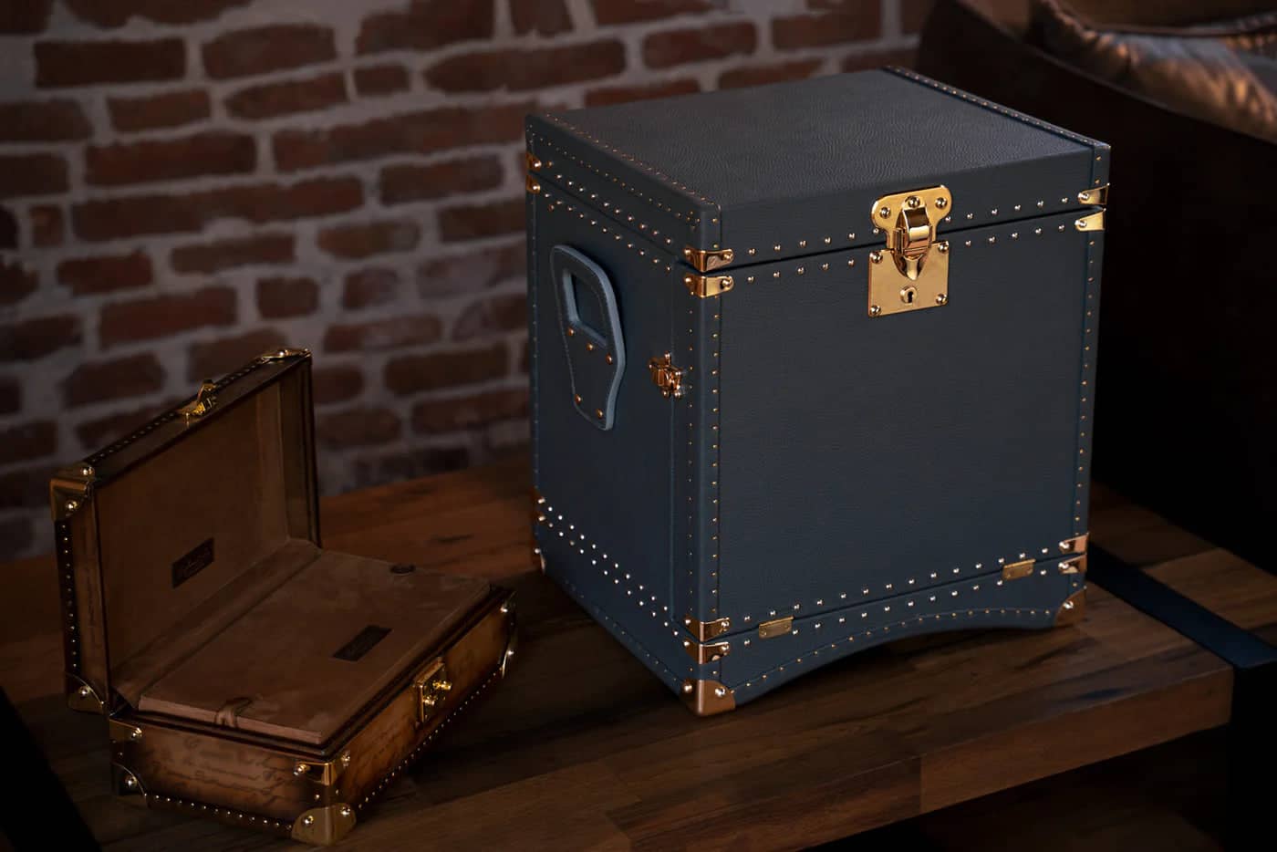 Urremonteringsmaskine - Trunk Toga Dark Grey