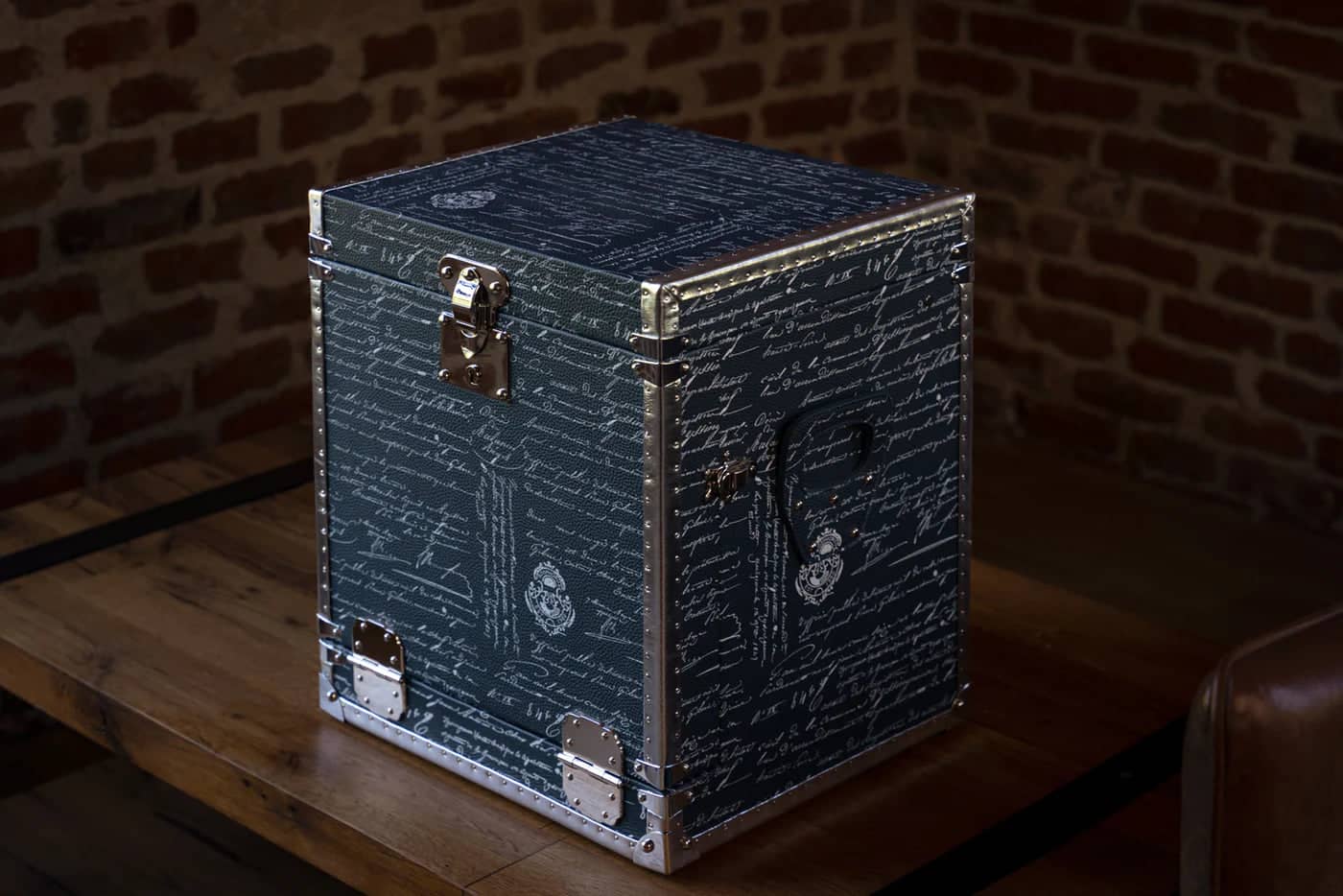 Urremonteringsur - Parchment Togo Navy Blue