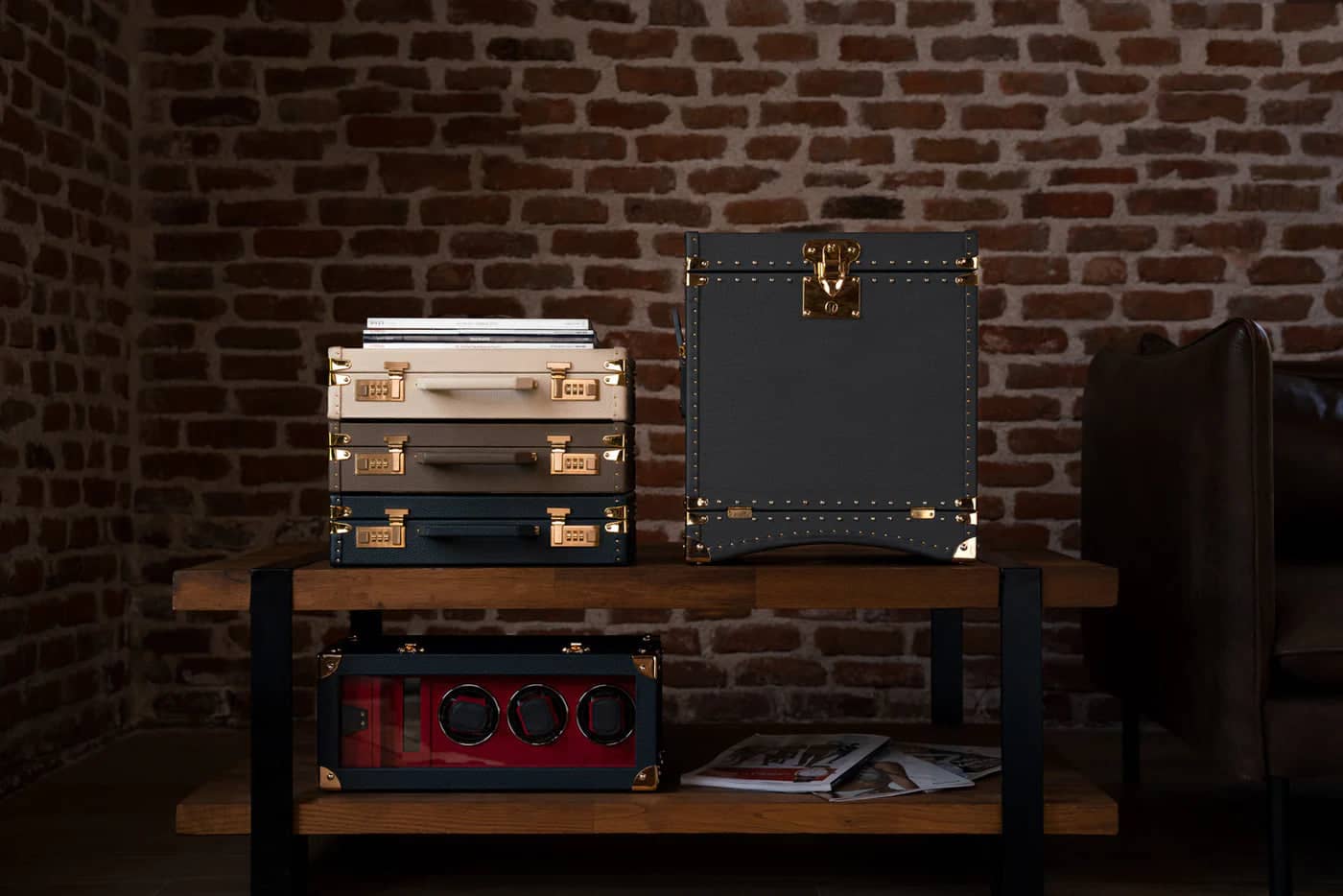 Urremonteringsmaskine - Trunk Toga Dark Grey
