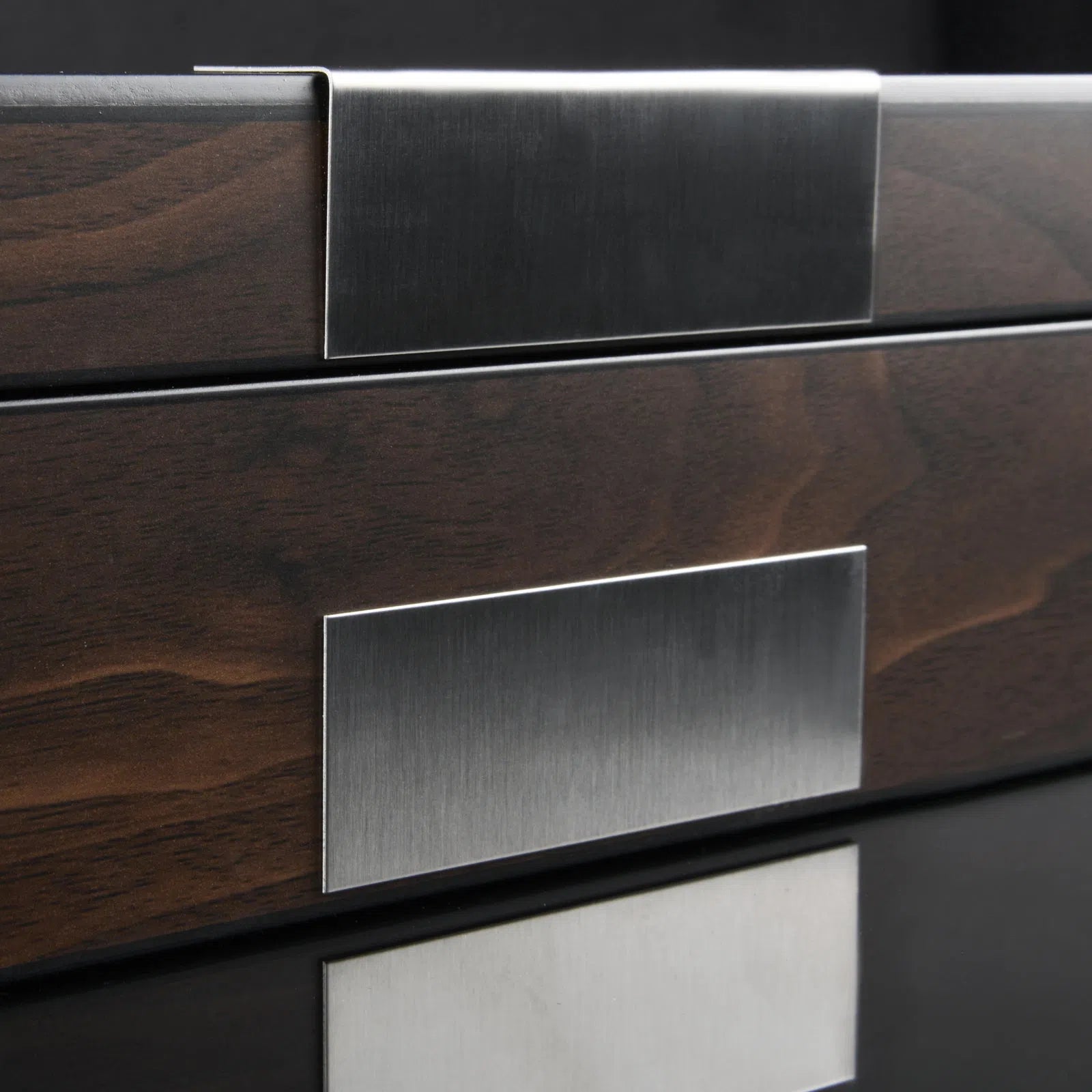 Urkasse - Monterray Satin Walnut