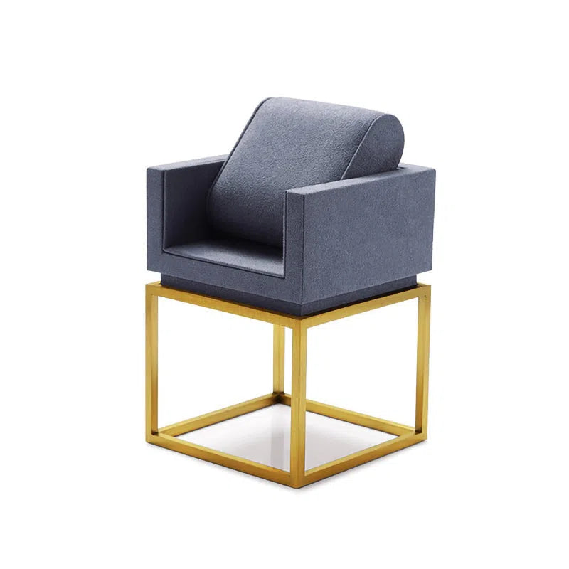 Urholder – Contemporary High